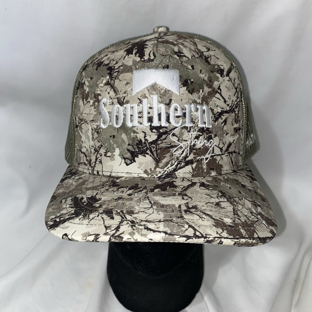 Southern String Hat Co Camo Trucker Snapback Cap NWOT